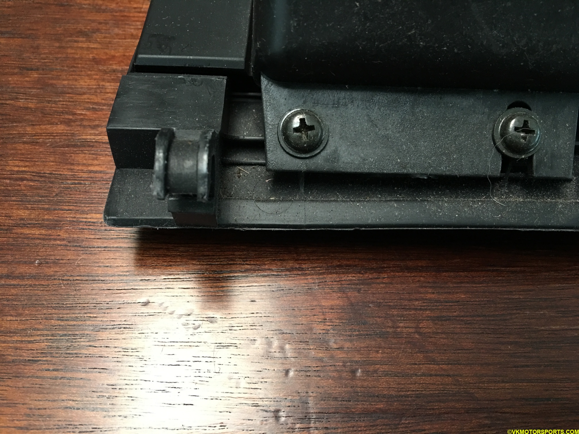 Replacement glove box latching mechanism